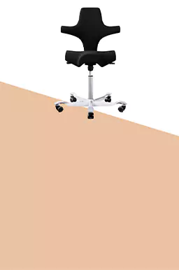 Zwarte bureaustoel op wieltjes